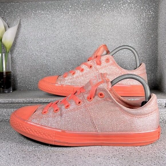 Converse Chuck Taylor Allstar Madison Ox Crimson Pulse Sneakers Shoes Size 6.5 5 - Picture 1 of 9